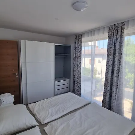 Apartment Mara *