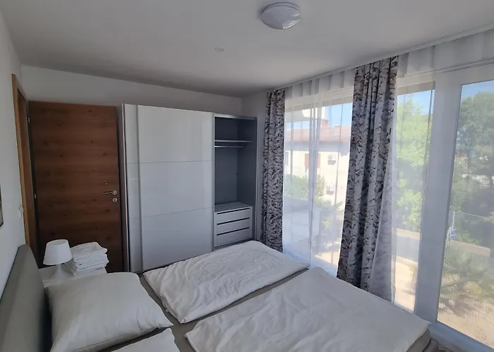 Apartment Mara *